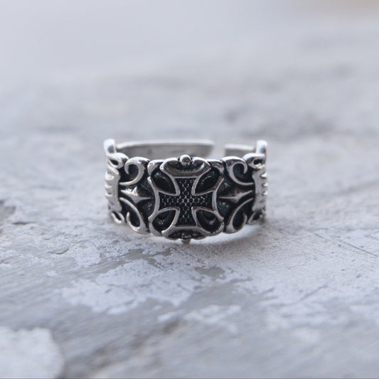 CROSS-PLUS RING